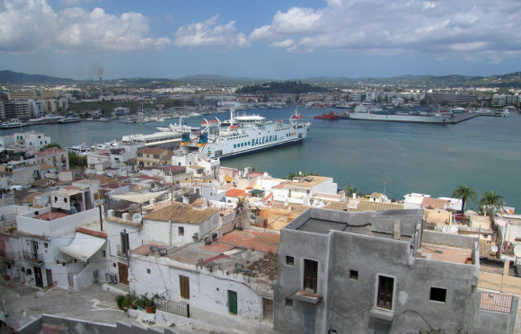 스페인 이비사섬. 위키피디아