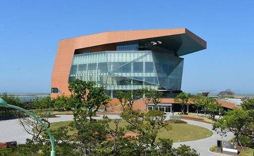 인천 연수구 송도국제도시의 아트센터인천 전경. 인천경제청 제공