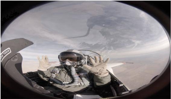 쉴드 AI의 Hivemind AI 파일럿 기술이 적용된 X-62(F-16 전투기 개조)가 조종사의 아무런 개입이 없는 상태에서 움직이고 있다. ⓒ퀀텀에어로 제공