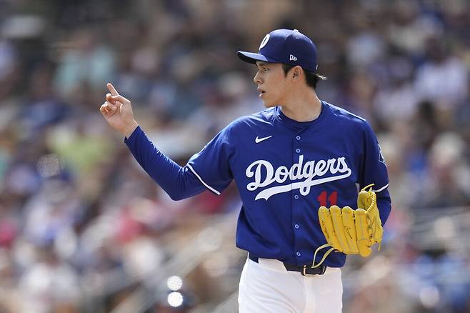 ▲ 사사키는 지난 4시즌 일본프로야구(NBP) 지바 롯데 마린스 소속으로 394이닝 29승 15패 평균자책점 2.10과 505탈삼진 88볼넷을 기록했다. 시속 160km를 넘기는 패스트볼과 위력적인 스플리터는 메이저리그에서도 최정상급 구위로 평가된다. 여기에 필살 구종으로 슬라이더까지 추가해 가치를 올렸다. ⓒ연합뉴스/AP