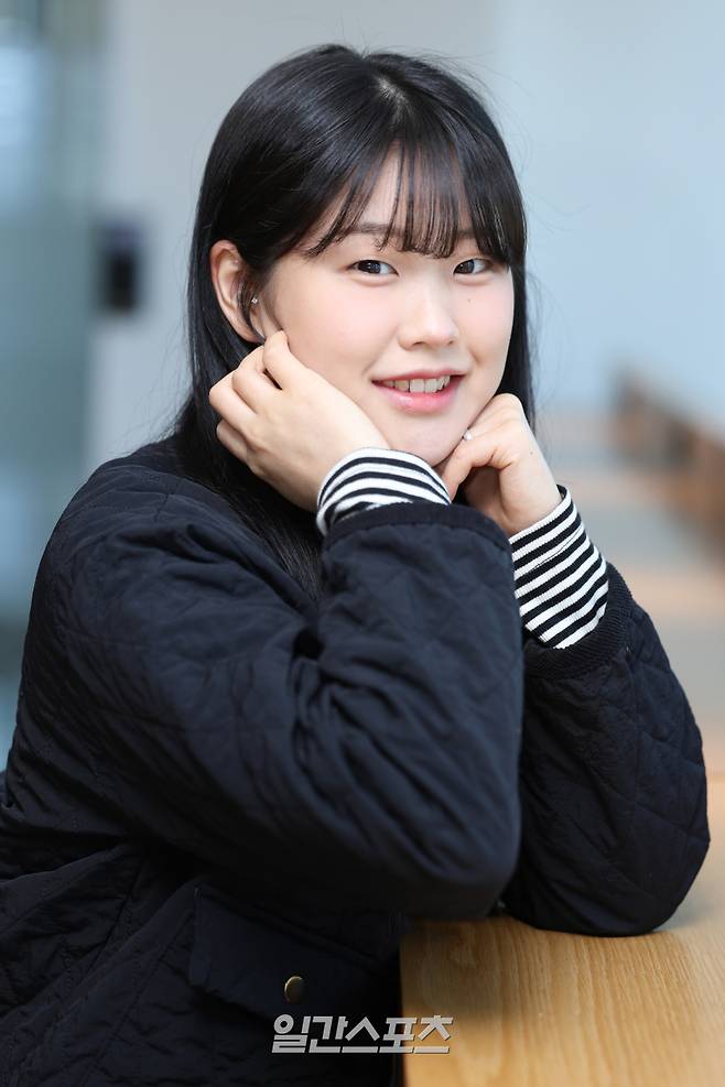 ENA 예능 '언더커버' 출연 이지민이 17일 오후 서울 중구 순화동 KG타워 20층 라운지에서 진행된 일간스포츠와의 인터뷰에 앞서 포즈를 취하고 있다. 서병수 기자 qudtn@edaily.co.kr /2025.03.17/