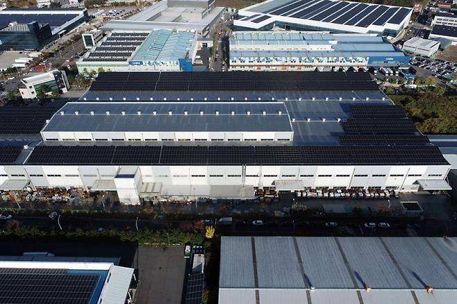 < 부산 성우하이텍 / 사진 제공 : ㈜솔라테크 >