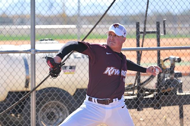 22일 대구삼성라이온즈파크에서 열리는 2025 신한 SOL Bank KBO리그 정규시즌 개막전 키움 히어로즈와 삼성 라이온즈의 경기, 키움 케니 로젠버그가 선발투수로 나선다. 키움 히어로즈