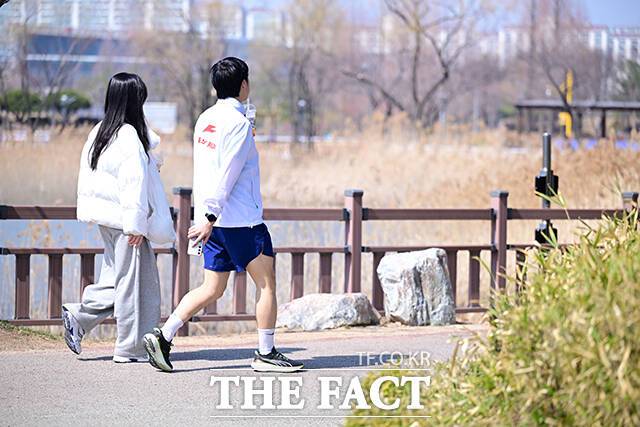 전국에 찾아온 완연한 봄기운.