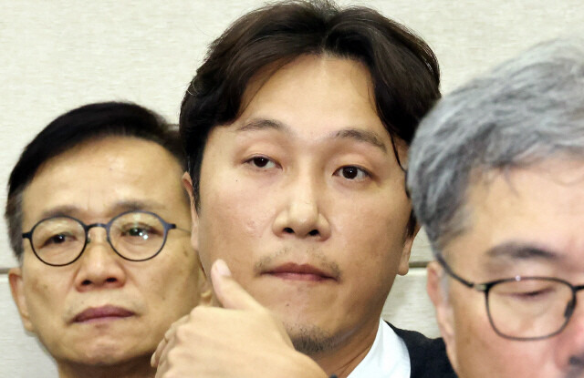 양재웅 부천 더블유(W)진병원 원장이 지난해 10월23일 오후 국회 보건복지위 국감에 출석해 있다. 김경호 선임기자 jijae@hani.co.kr