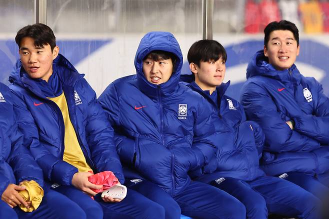 20일 경기도 고양종합운동장에서 열린 2026 북중미 월드컵 아시아 3차 예선 B조 7차전 대한민국과 오만의 경기. 이강인이 벤치에서 대기하고 있다. <저작권자(c) 연합뉴스, 무단 전재-재배포, AI 학습 및 활용 금지>