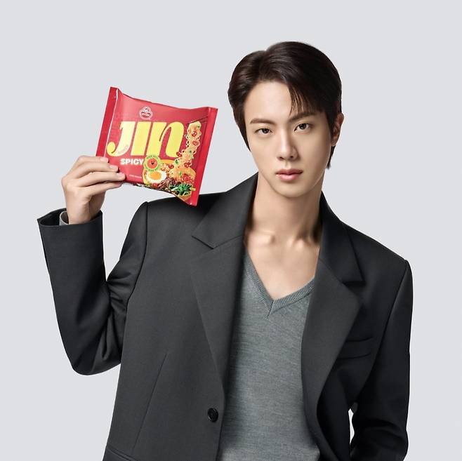 라면은 역시 방탄소년단 진~라면..진라면, 오뚜기몰 실시간-최근 7일간 베스트 상품 1·2위 석권