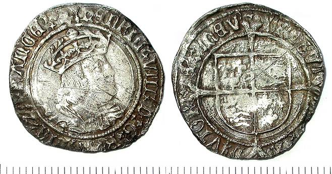 헨리 8세 시절 은화. 형편없는 은 함유량으로 악명 높았다. [사진출처=The Trustees of the British Museum]