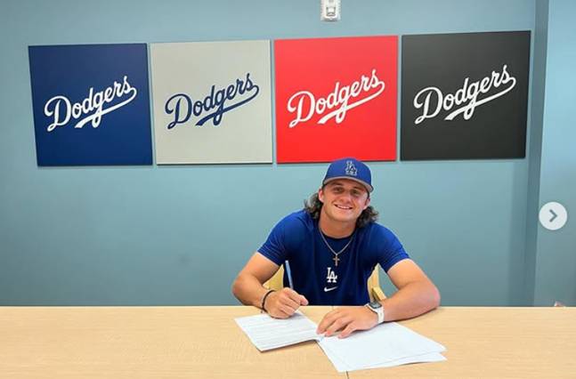 알렉스 프리랜드가 LA 다저스와 계약하고 있다. /사진=알렉스 프리랜드 SNS 갈무리