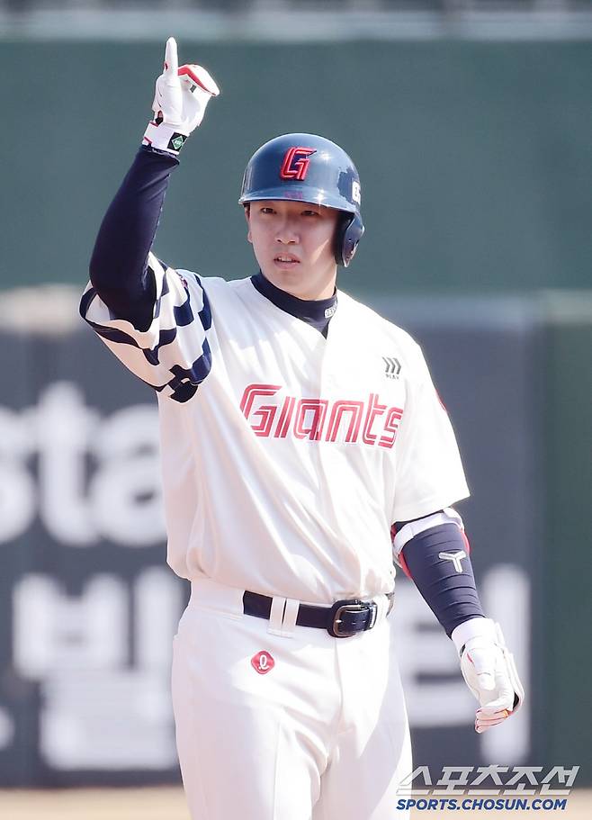 9일 부산 사직야구장에서 열린 KBO리그 시범경기 롯데와 KIA의 경기. 4회 2루타를 날린 롯데 조세진. 부산=송정헌 기자songs@sportschosun.com/2025.03.09/