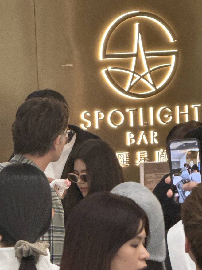 본인 현재 그 토끼 콘서트 옴