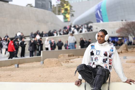 동대문디자인플라자(DDP) 대관 절차가 간편해진다. 사진은 서울 동대문구 DDP에서 열리고 있는 2025 F/W서울패션위크. [뉴스1]