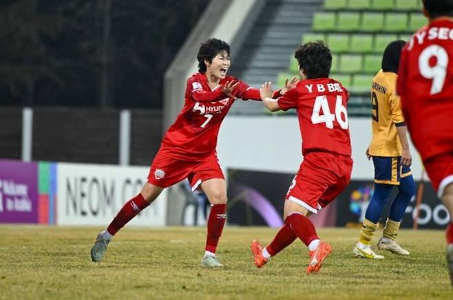 기뻐하는 인천 현대제철 선수들 [AFC 홈페이지 캡처. 재판매 및 DB 금지]