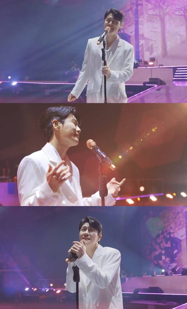 영탁의 '알 수 없는 인생' 뮤직비디오./사진='알 수 없는 인생' 뮤직비디오 캡처.&nbsp;