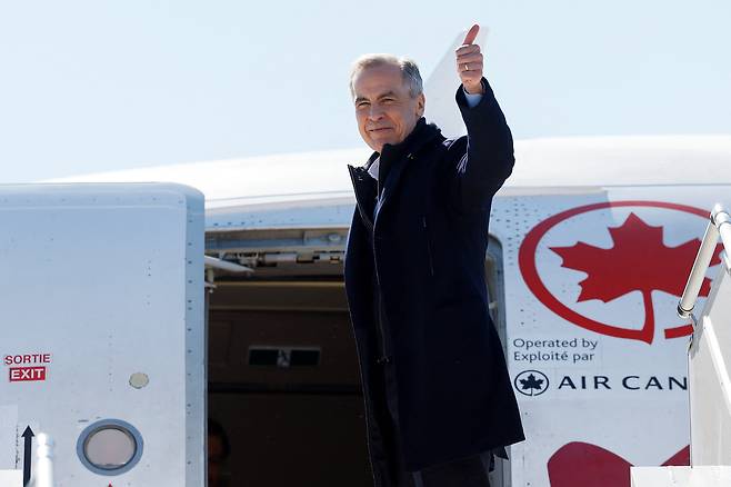 마크 카니 캐나다 신임 총리는 예전보다 6개월 빠른 내달 28일 조기 총선을 실시한다고 23일 밝혔다./로이터 연합뉴스