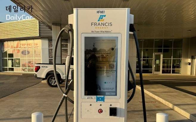 SK시그넷, V2 충전기