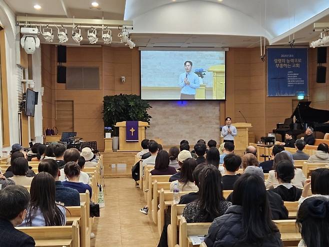 지난 22일 열린 금호두산 재건축 설명회 모습. 금호두산 재건축추진준비위원회 제공