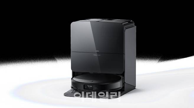 2025 플래스십 모델 ‘로보락 S9 맥스V슬림’. (사진= 로보락)