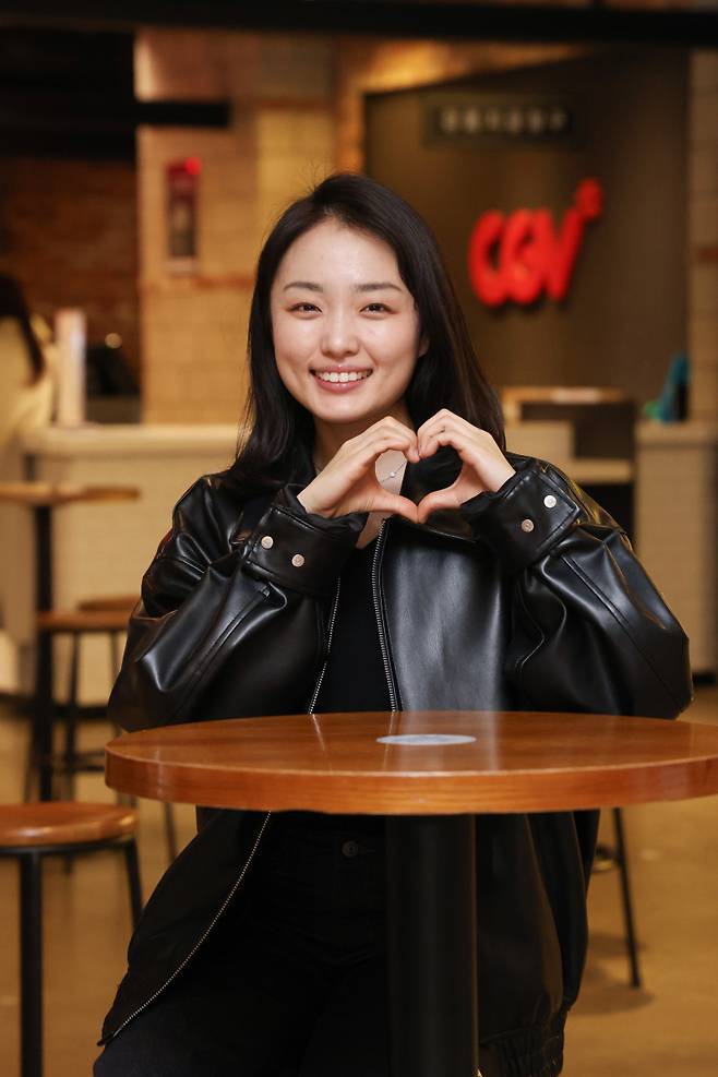 영화 '초혼' 배우 김정연이 18일 오후 서울 마포구 CGV여의도에서 진행된 일간스포츠와의 인터뷰에 앞서 포즈를 취하고 있다. 서병수 기자 qudtn@edaily.co.kr /2025.03.18/