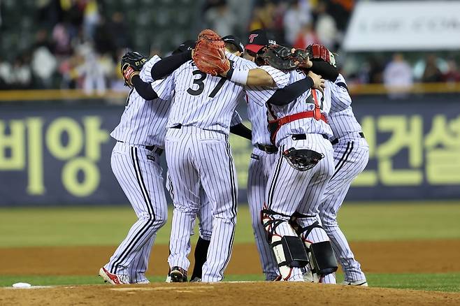 ▲ LG 트윈스가 개막 후 4전 전승을 달렸다 ⓒ LG 트윈스