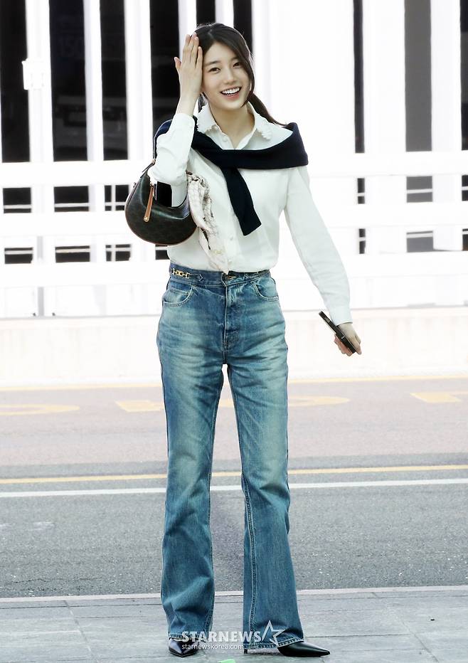 배우 박보검이 명품 브랜드 행사 차 26일 오전 인천국제공항을 통해 출국하고 있다. 2025.03.26 /사진=임성균 tjdrbs23@