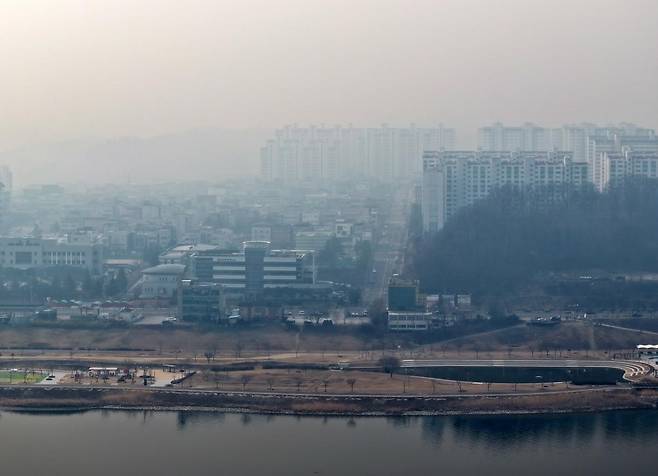 희뿌연 안동 시내 [촬영 손형주 기자]