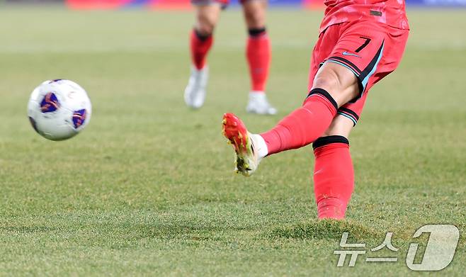 문체부가 K리그 27개 축구장 잔디 전수조사에 나선다.  2025.3.20/뉴스1 ⓒ News1 이승배 기자