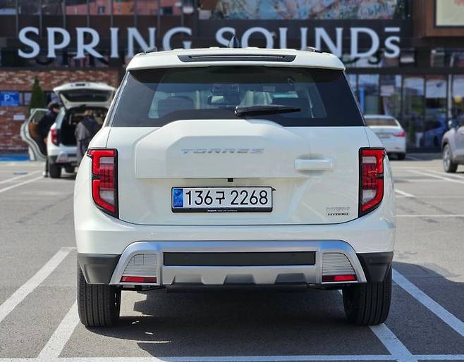 토레스 하이브리드 후면. ⓒ데일리안 정진주 기자