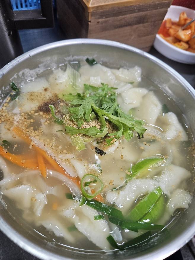 시장 수제비와 김밥