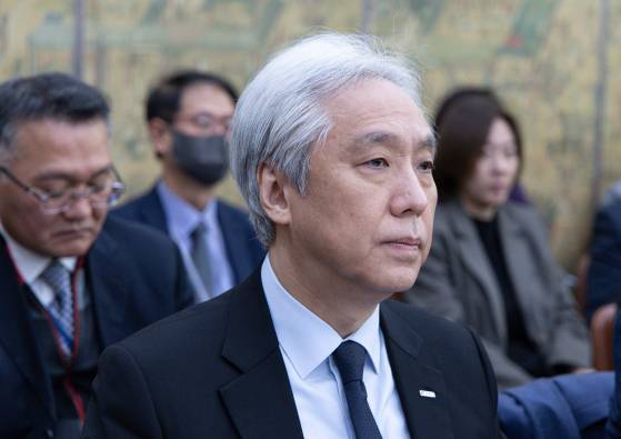 김대진 한국예술종합학교 총장이 지난 1월 서울 여의도 국회에서 열린 문화체육관광위원회 전체회의에 참석한 모습. 김 총장은 올해 221억원가량의 재산을 신고했다. 뉴스1