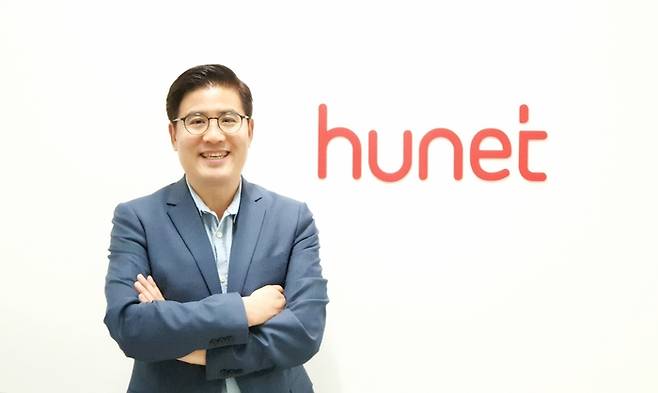 조영탁 휴넷 대표가 인공지능(AI)을 활용한 ‘K에듀’의 미래에 대해  말하고 있다. 이호준 기자