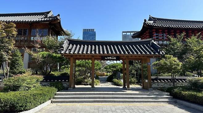 송도한옥마을. 사진 제공=엔타스