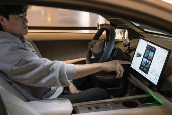 SDV 테스트베드 차량에 적용된 차세대 인포테인먼트 시스템,'Pleos Connect' [사진=현대차그룹]