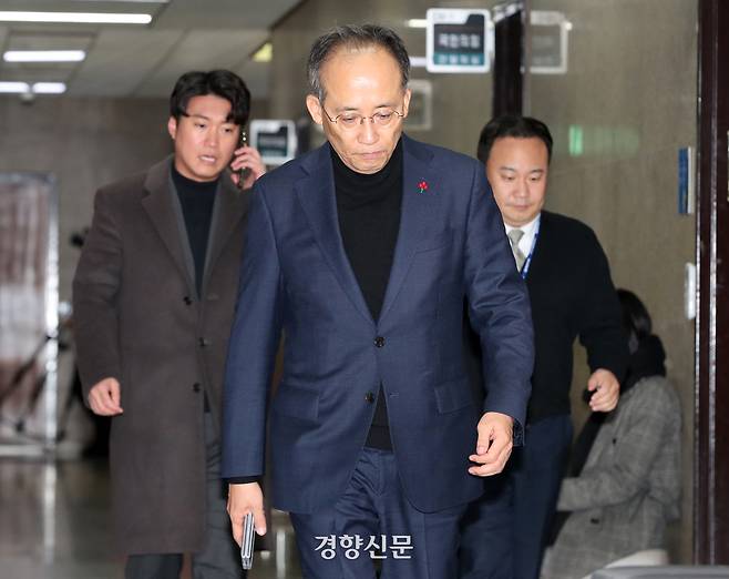 추경호 국민의힘 원내대표가 7일 국회에서 열린 비공개 최고위원회의에 입장하고 있다. 박민규 선임기자
