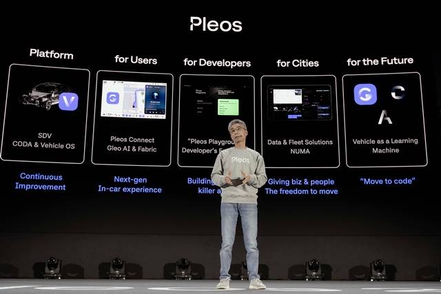 송창현 현대차·기아 AVP 본부장 사장이 28일 서울 강남구 코엑스에서 열린 '폴레오스 25'에서 기술 설명을 하고 있다. /현대자동차그룹