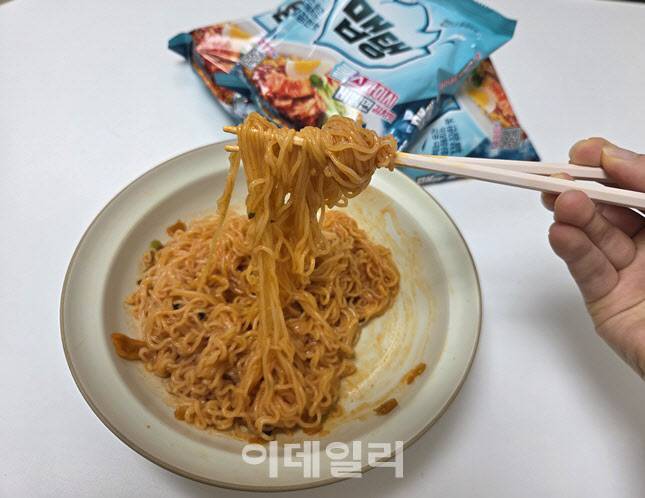 삼양식품의 비빔면 신제품 맵탱 쿨스파이시 비빔면 김치맛 (사진=한전진 기자)