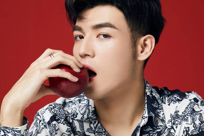 사과에 들어있는 프로시아니딘 성분은 새로운 모발이 자라는 데 도움이 된다. [사진=클립아트코리아]