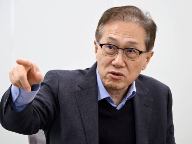 박순재 알테오젠 대표가 30일 서울 영등포구 알테오젠 서울 사무소에서 서울경제신문과 인터뷰를 하고 있다. 성형주 기자