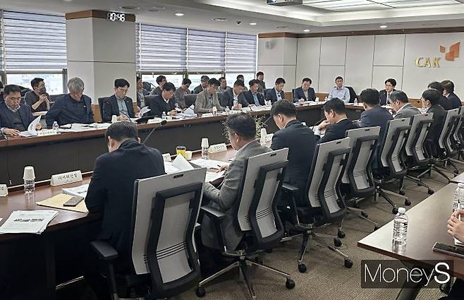 국토교통부가 28일 오전 서울 강남구 논현동 건설회관에서 '건설현장 추락사고 예방을 위한 소통 간담회'를 개최했다. /사진=장동규 기자