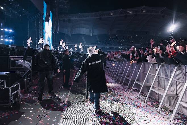 '위버맨쉬' 투어에서는 2009년 데뷔 앨범부터 이번 정규 3집까지 솔로 가수 지드래곤의 곡을 두루 포함한 세트 리스트를 선보였다. 갤럭시코퍼레이션 제공