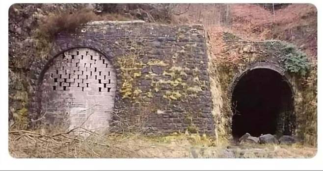 잠자는 비염 환자의 콧구멍.jpg