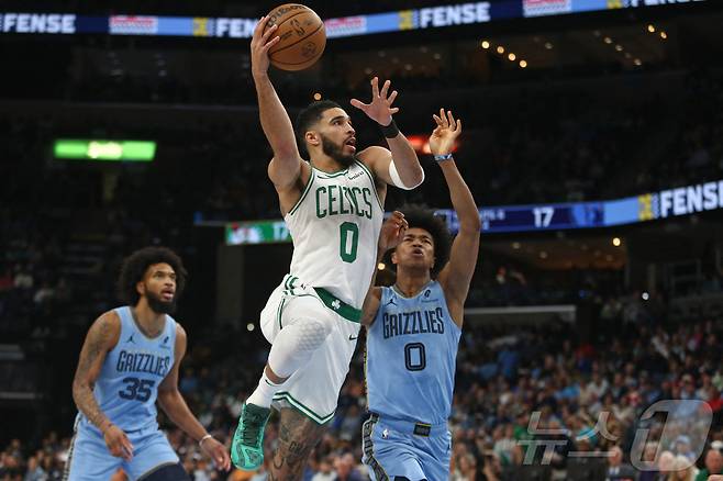 보스턴 셀틱스는 2024-25시즌 NBA 정규리그 원정 경기에서 32승 7패를 기록 중이다. ⓒ 로이터=뉴스1