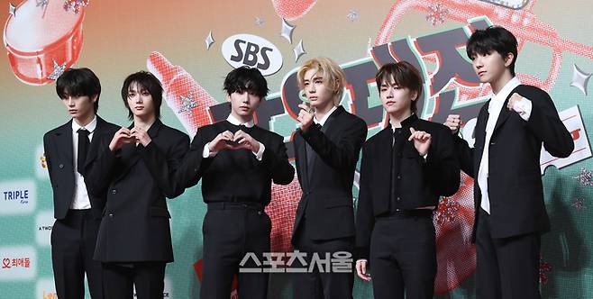 보이넥스트도어가 레드카펫 행사에서 포즈를 취하고 있다. 사진 | 최승섭기자 thunder@sportsseoul.com