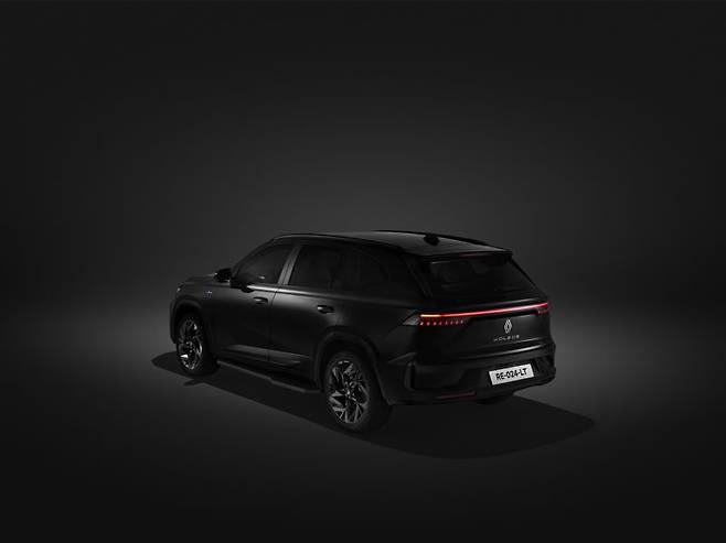 르노 그랑 콜레오스 에스프리 알핀 누아르(esprit Alpine noir) 후측면. 르노코리아 제공