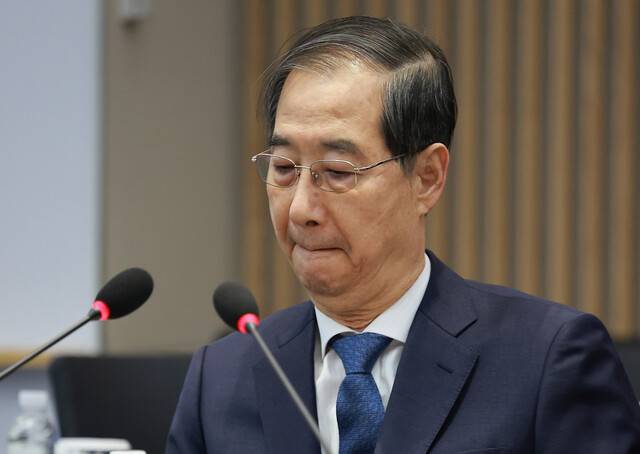 한덕수 대통령 권한대행 국무총리가 31일 오후 경기 이천시 SK하이닉스 본사에서 반도체산업 현장간담회를 하고 있다. 대통령실사진기자단