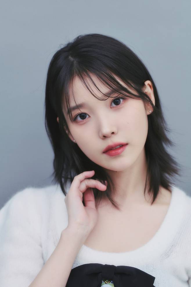 가수 아이유. 이담엔터테인먼트 제공