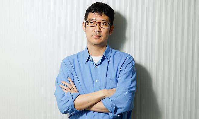 ‘미스터 로봇’을 만든 이대희 감독은 “애니메이션을 통해 실사 영화의 묵직한 톤을 구현하기 위해 카메라 워크와 조명 부분에 실험에 실험을 거듭했다”고 말했다. 최상수 기자