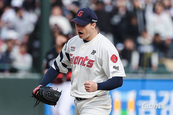 롯데 터커 데이비슨. 롯데 자이언츠 제공