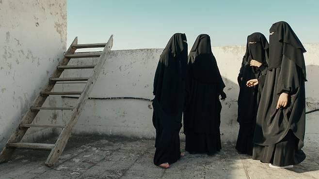 다큐멘터리 영화 '올파의 딸들' 속 한 장면 [필름다빈 제공. 재판매 및 DB 금지]