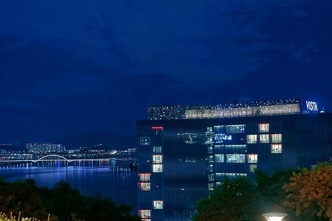 워커힐 호텔의 한강뷰 야경 / 사진=워커힐 호텔앤리조트